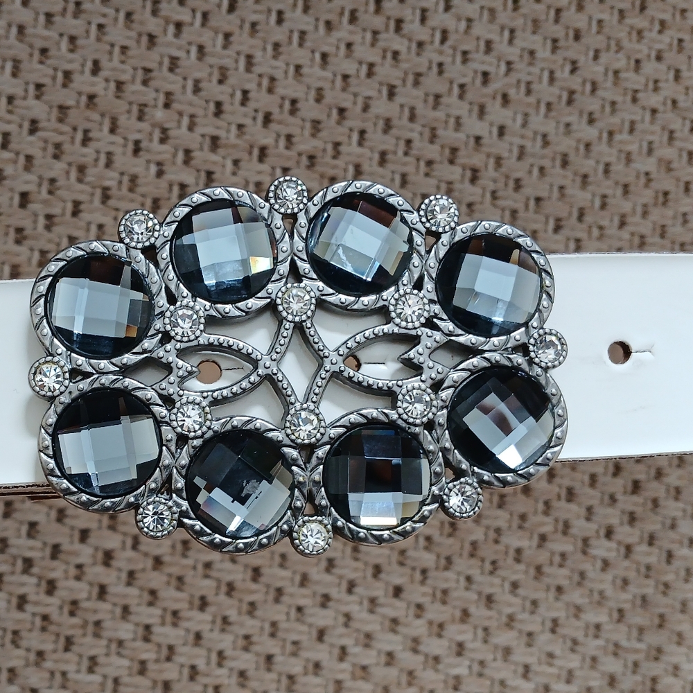 Buffalo White Leather Belt with Embellished Buckle - Picture 5 of 9